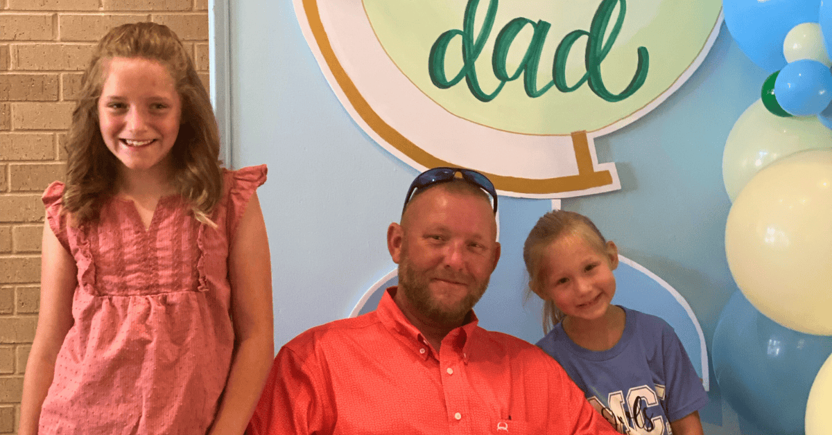 dad with daughters in Katy, Texas